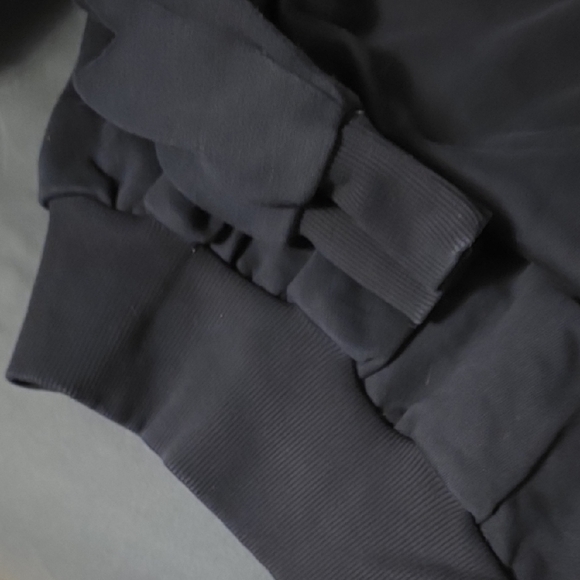 Gymshark Dark Blue Men's Hoodie - Picture 6 of 6